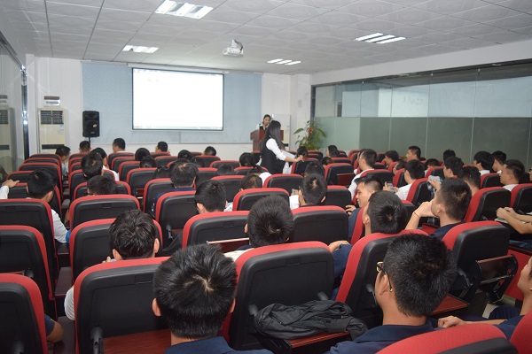 UV打印機(jī)廠家越達(dá)&mdash;&mdash;秋季運(yùn)動會頒獎典禮